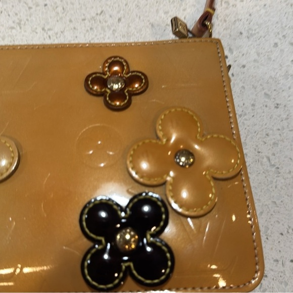 Louis Vuitton LV Vernis Flower Lexington Pouchette, Aftermarket Chain with COA - Picture 11 of 13